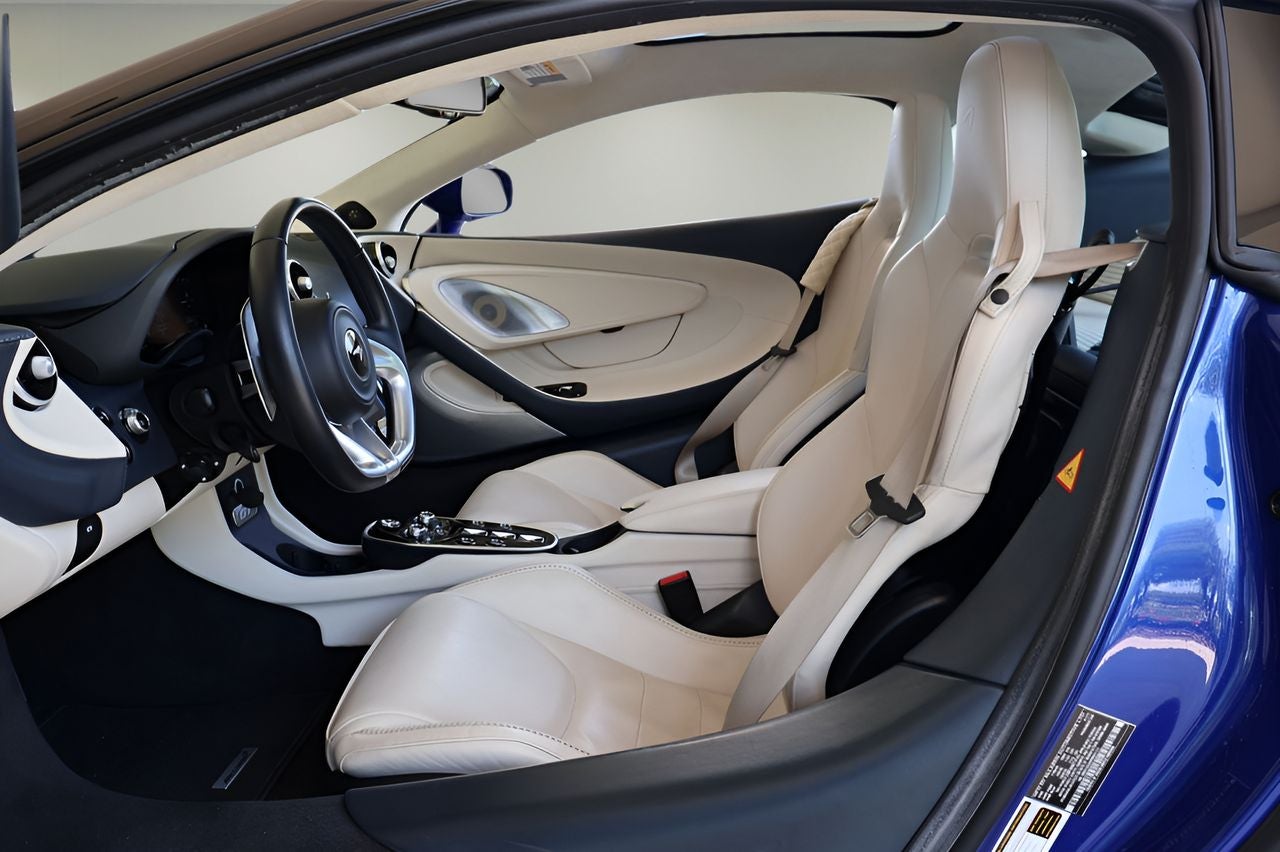 2023 McLaren GT Base