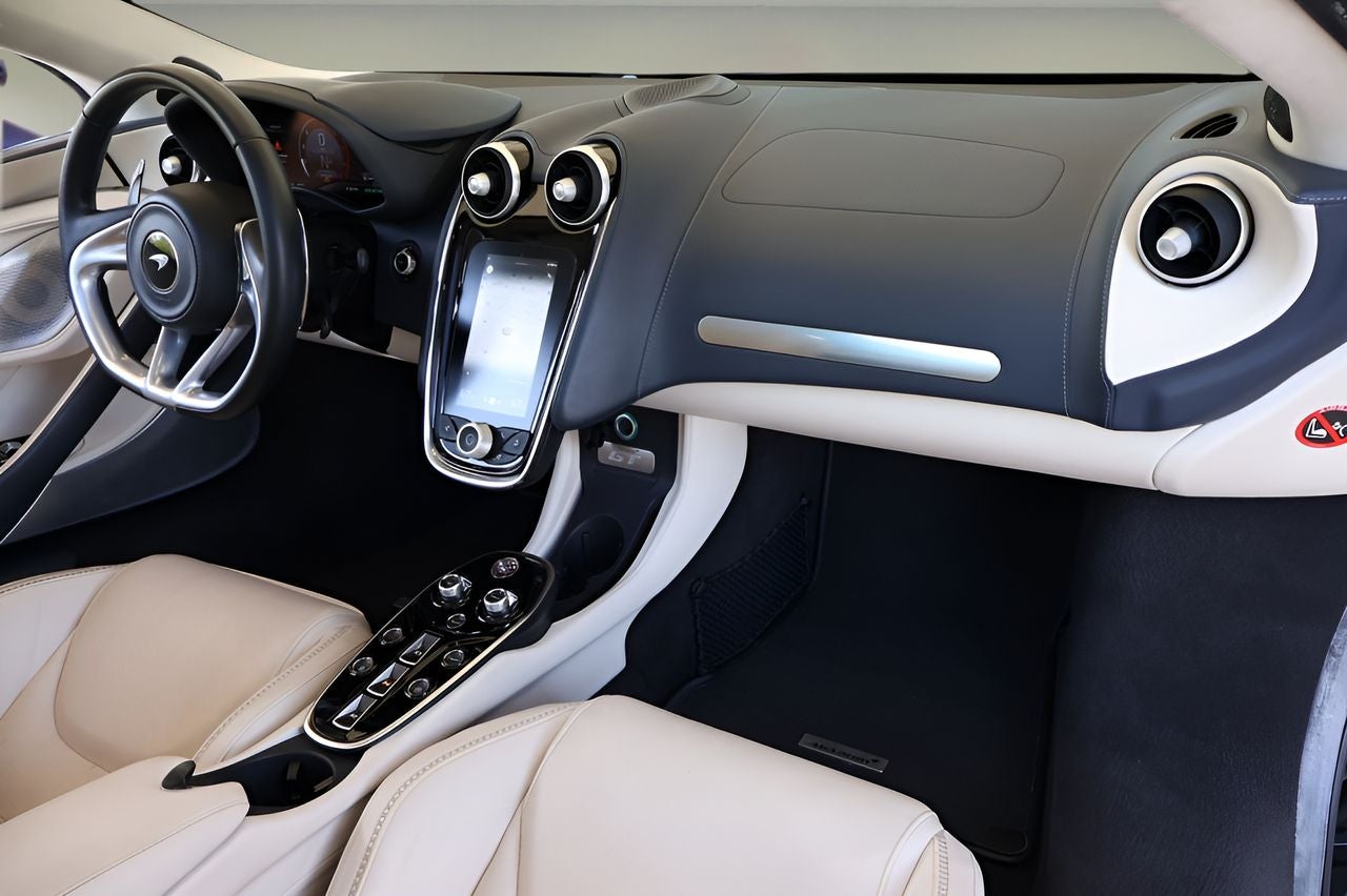 2023 McLaren GT Base