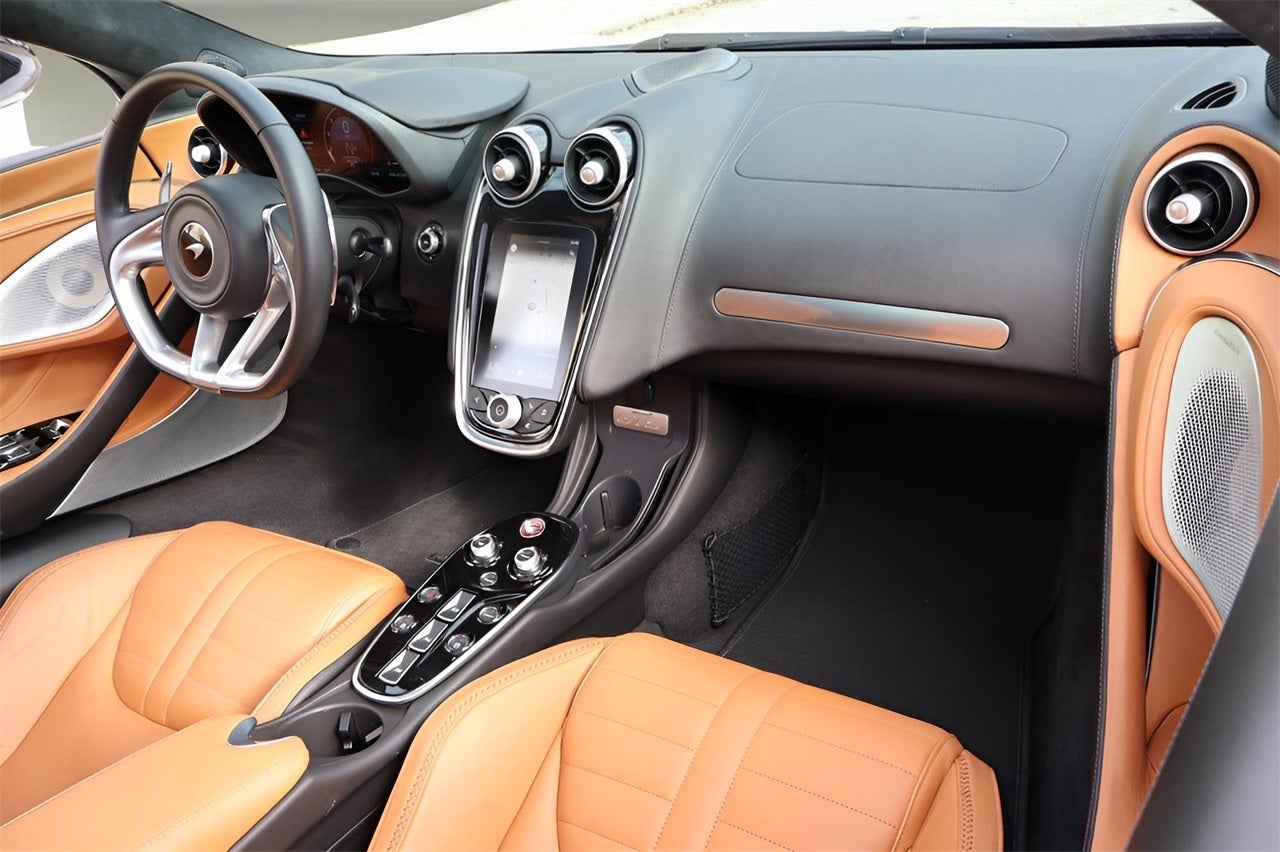 2025 McLaren GTS Coupe