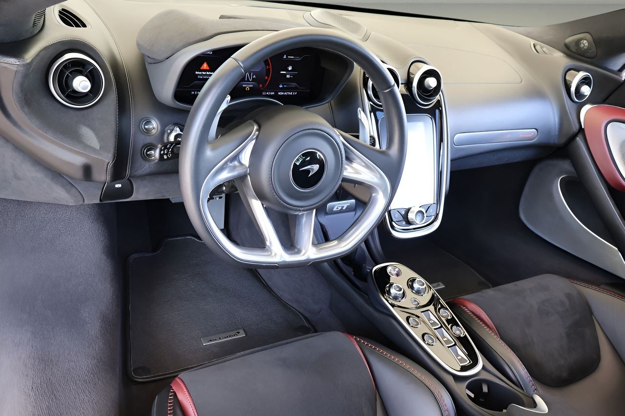 2023 McLaren GT Coupe