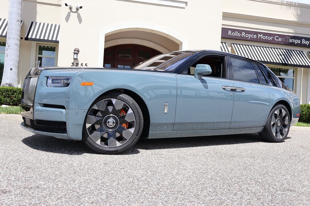 2023 Rolls-Royce Phantom Base