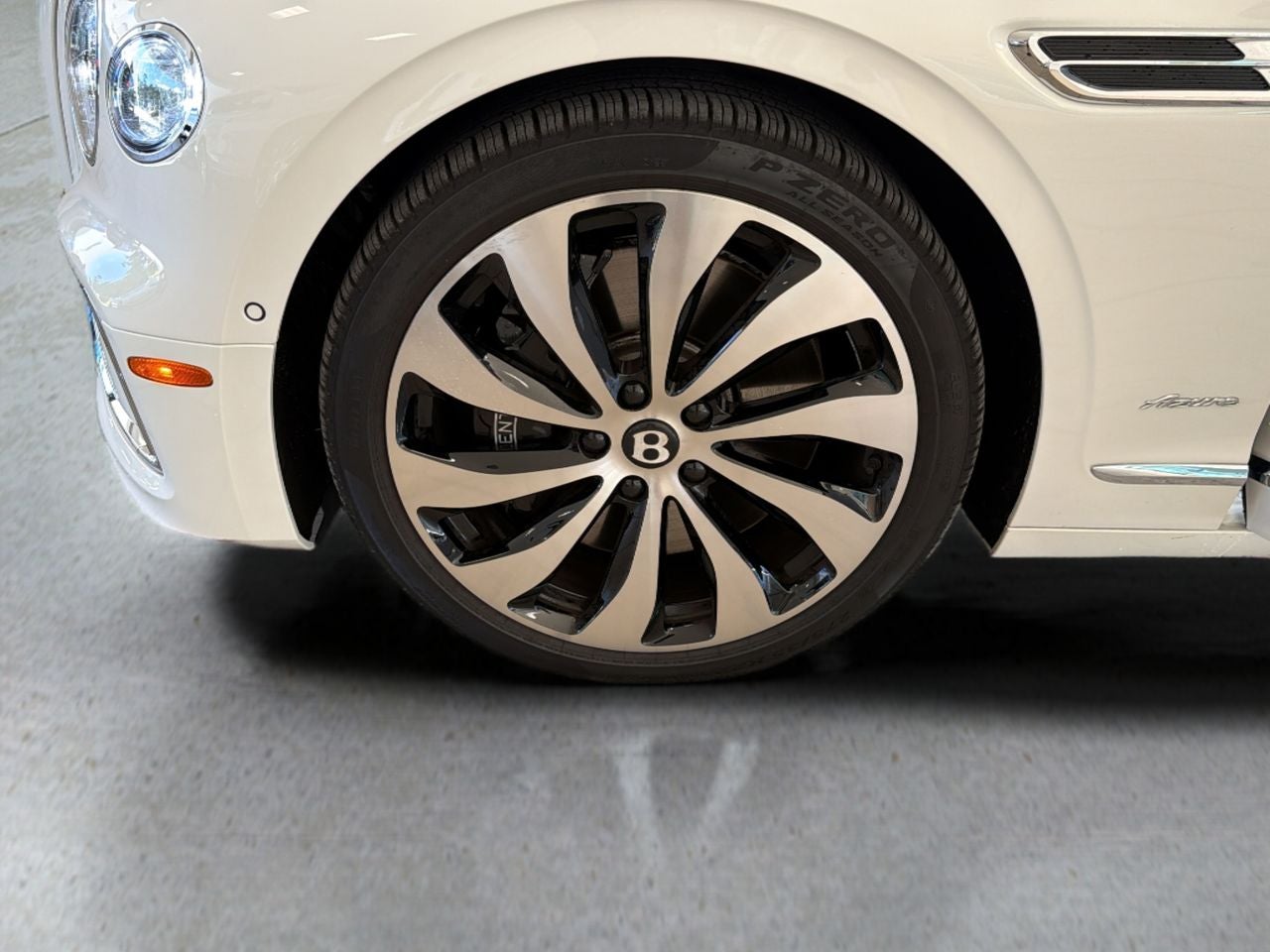 2026 Bentley Flying Spur V8