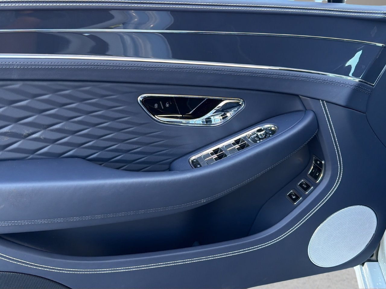 2026 Bentley Continental GT V8