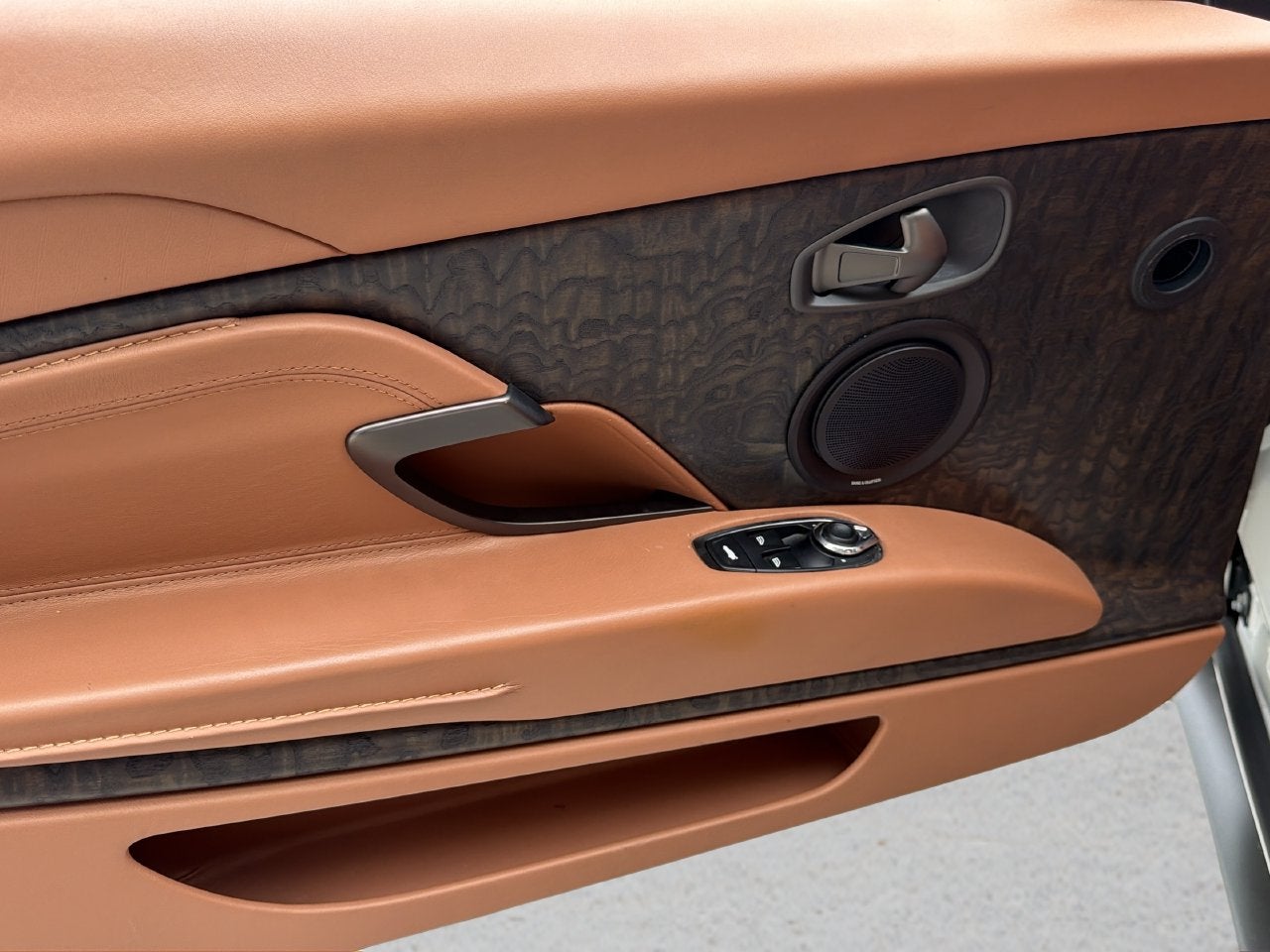2020 Aston Martin DB11 Volante