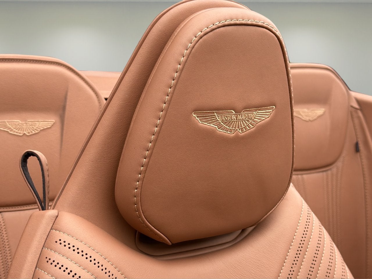 2020 Aston Martin DB11 Volante