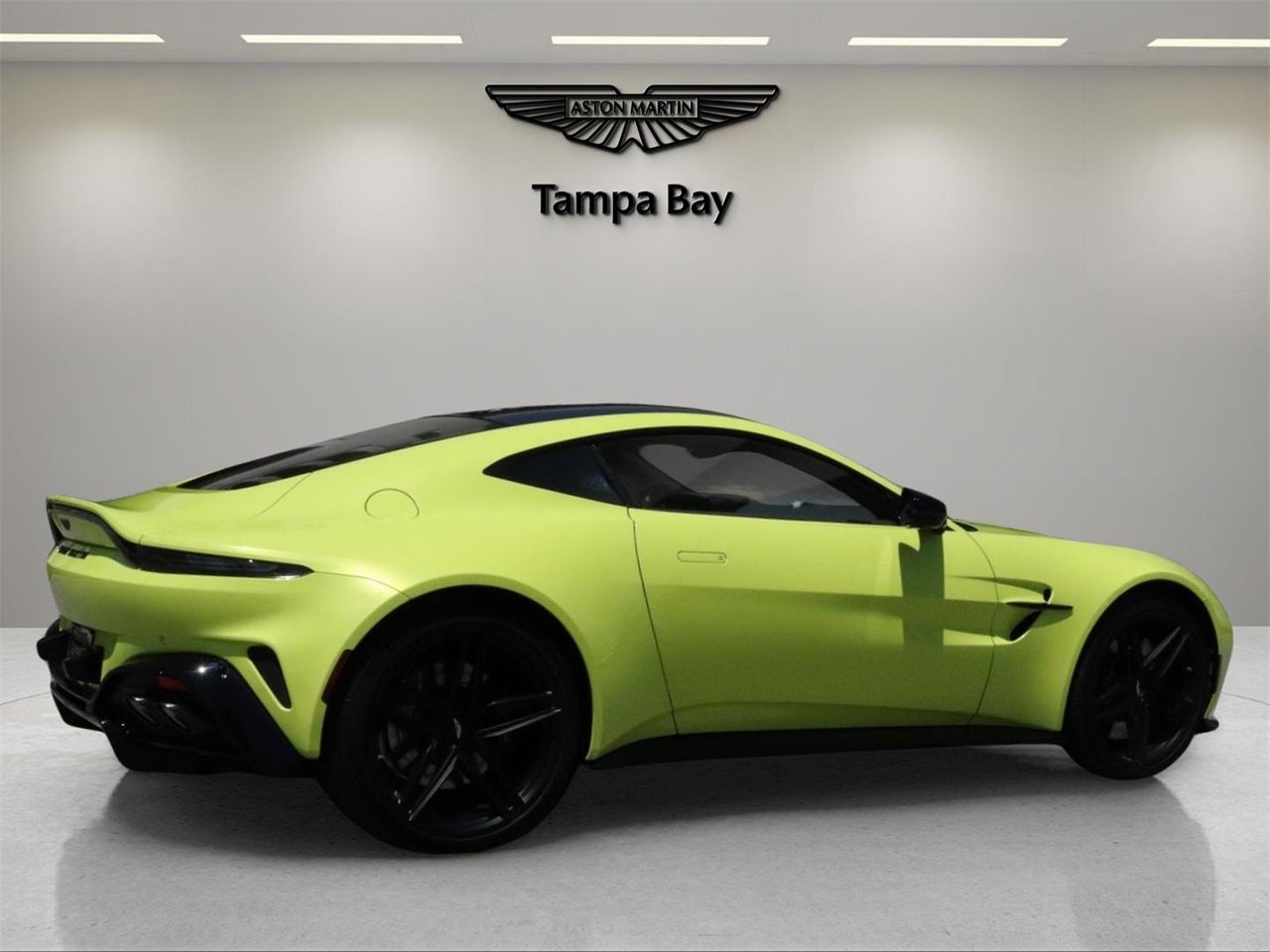 2025 Aston Martin Vantage Coupe