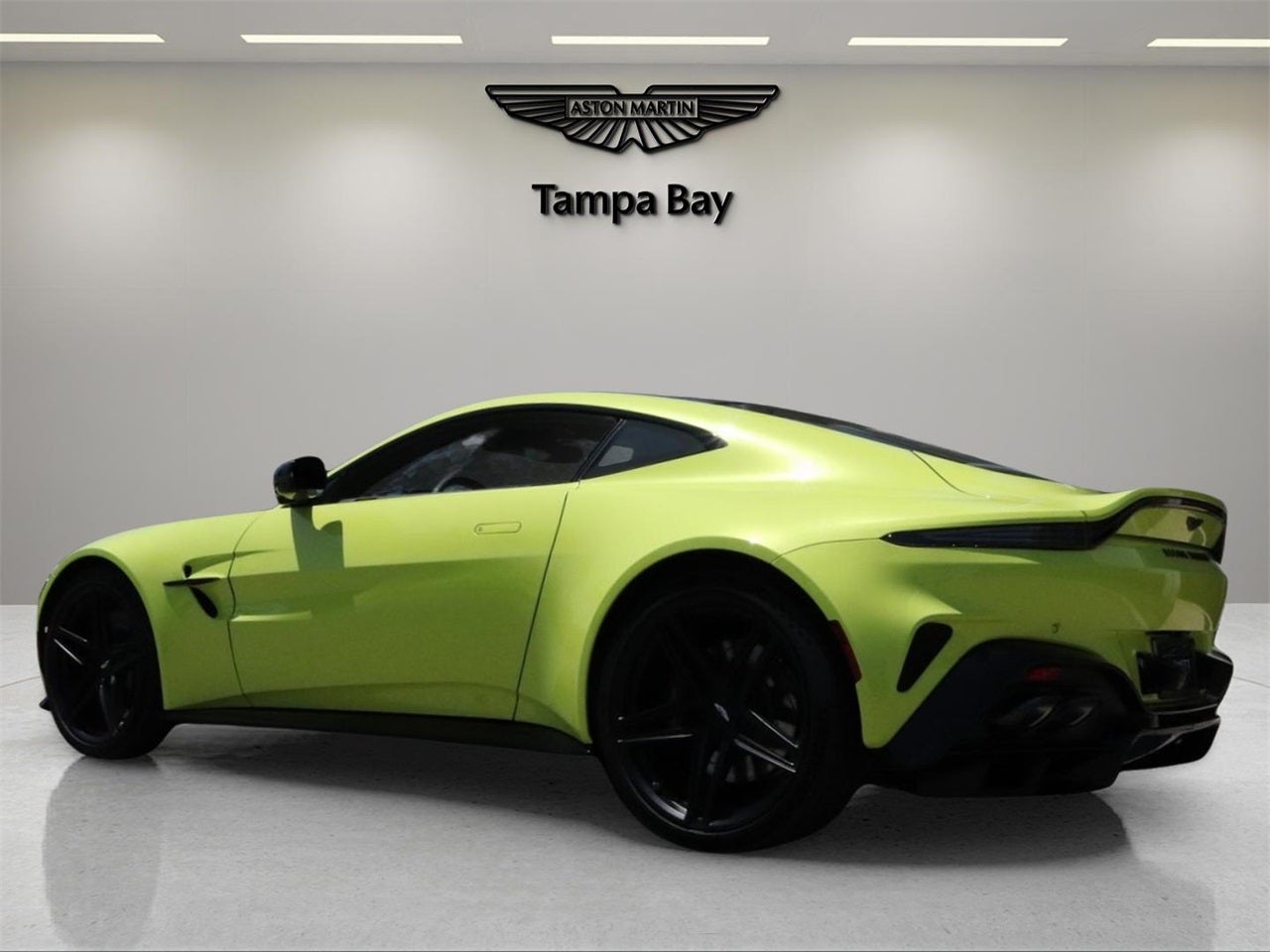 2025 Aston Martin Vantage Coupe