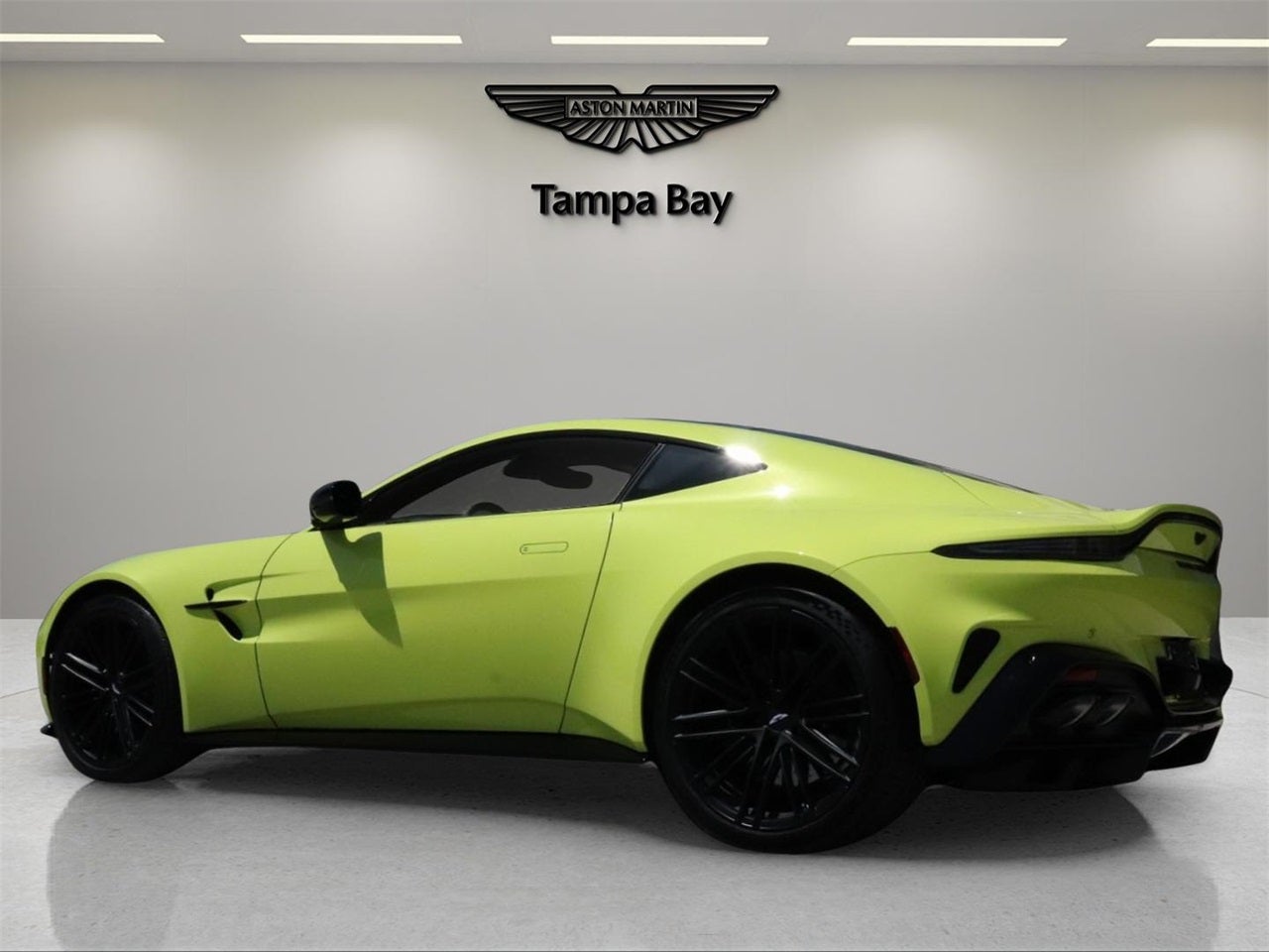 2025 Aston Martin Vantage Coupe