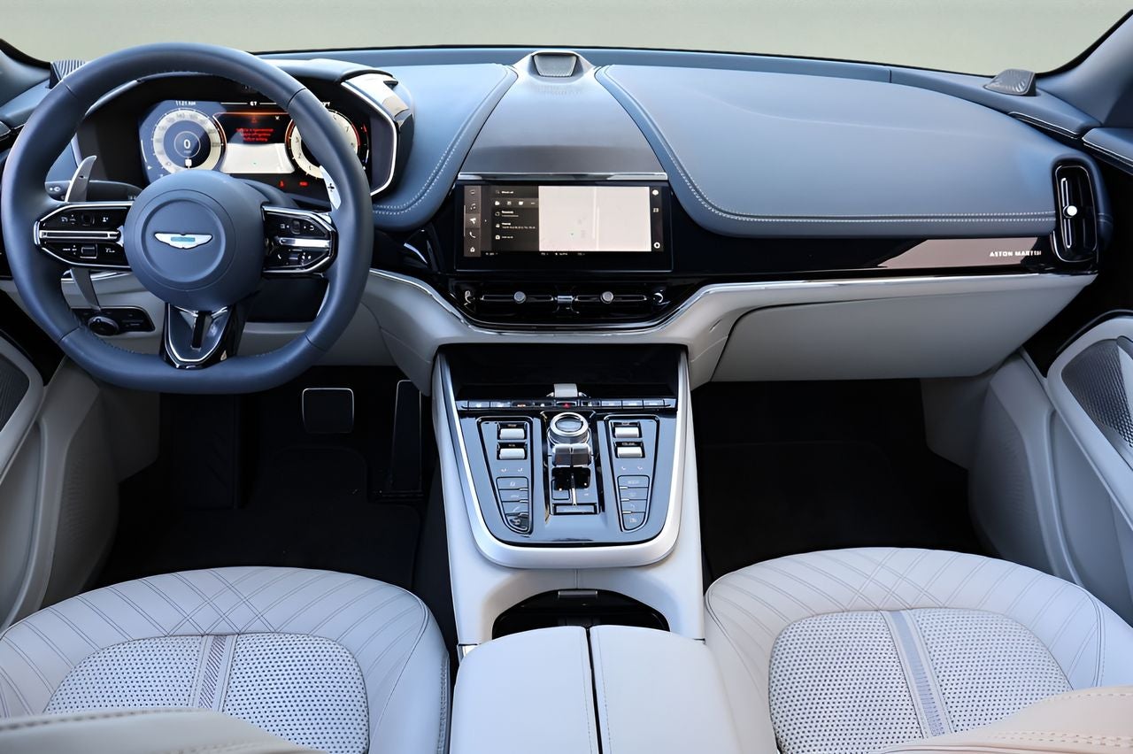 2025 Aston Martin DBX 707