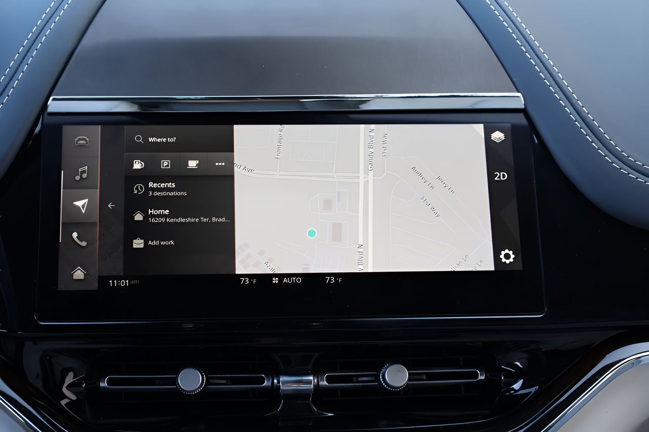 2025 Aston Martin DBX 707