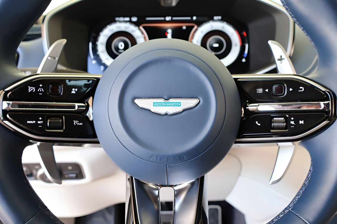 2025 Aston Martin DBX 707