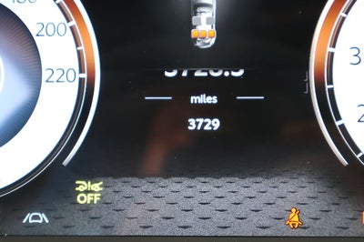 2025 Aston Martin DBX 707