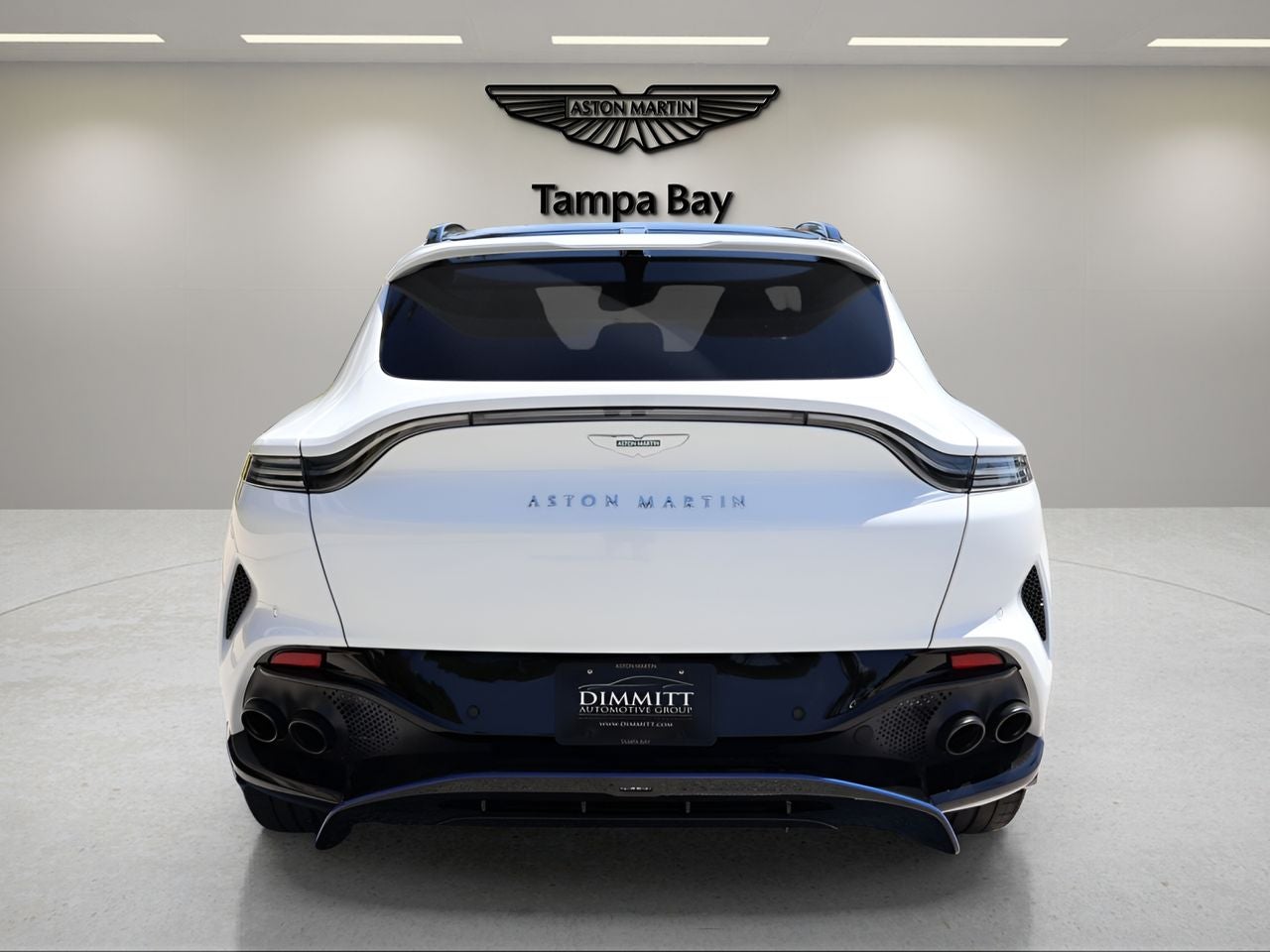 2025 Aston Martin DBX 707