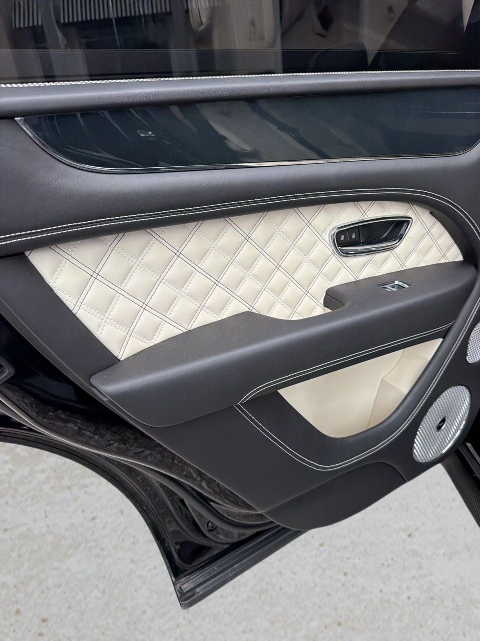 2021 Bentley Bentayga V8