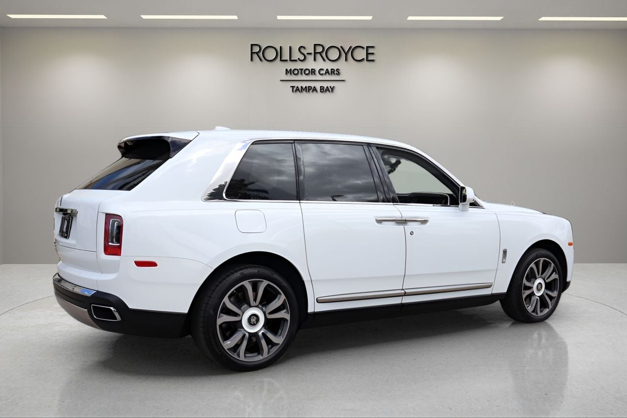2023 Rolls-Royce Cullinan Base