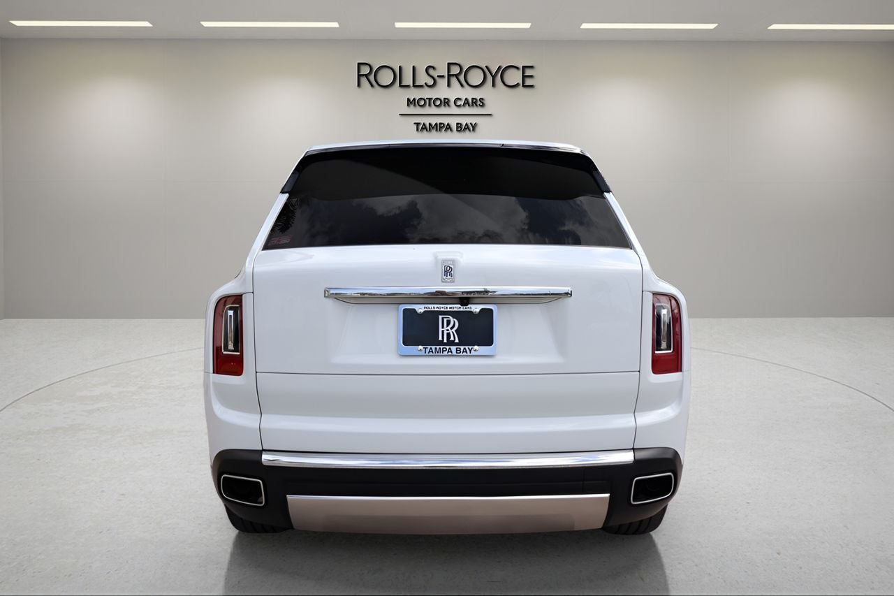 2023 Rolls-Royce Cullinan Base