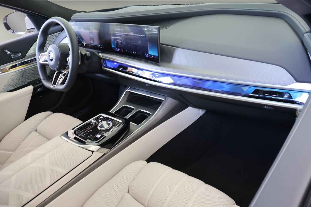 2025 BMW 7 Series 760i xDrive