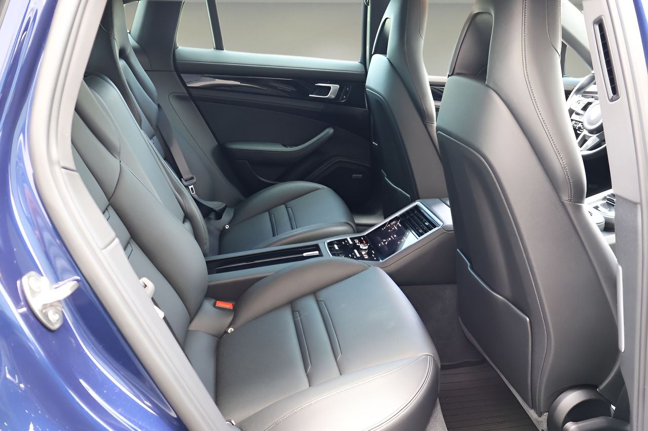 2020 Porsche Panamera 4