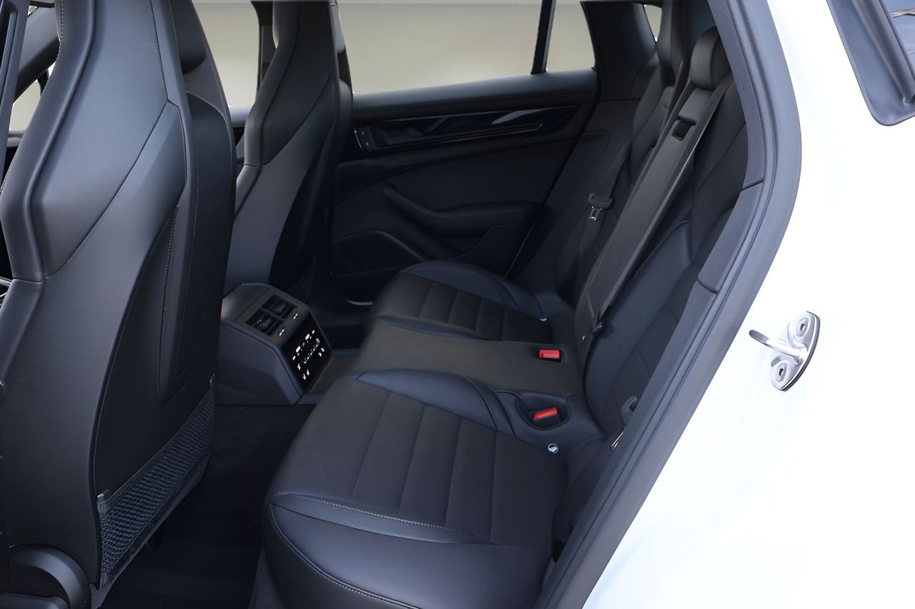 2024 Porsche Panamera Base