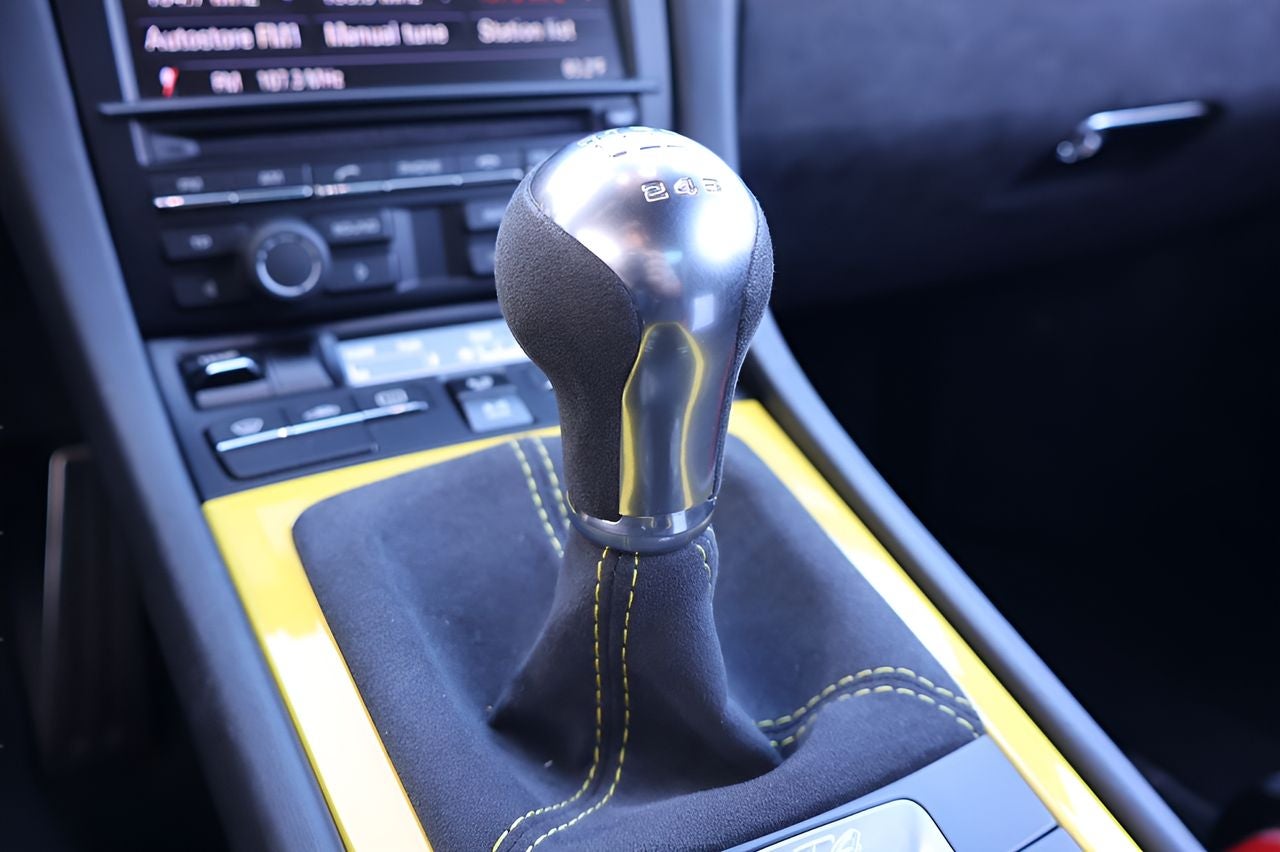 2016 Porsche Cayman GT4