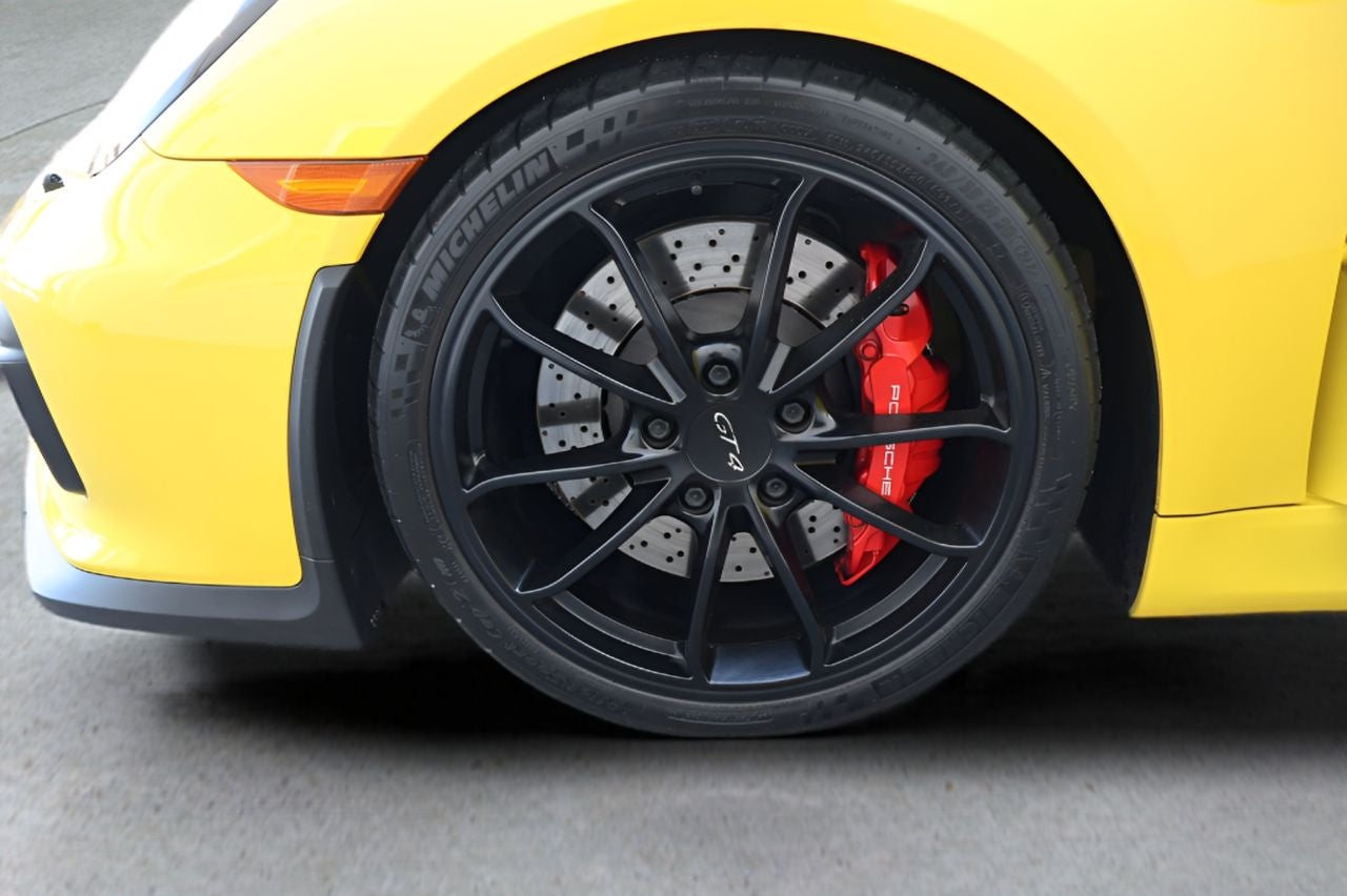 2016 Porsche Cayman GT4
