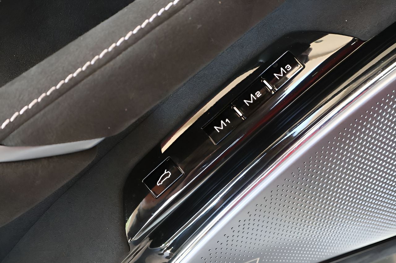 2023 Ferrari Roma Base