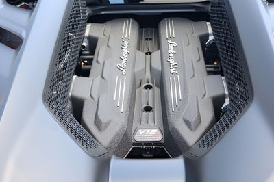 2025 Lamborghini Revuelto Coupe