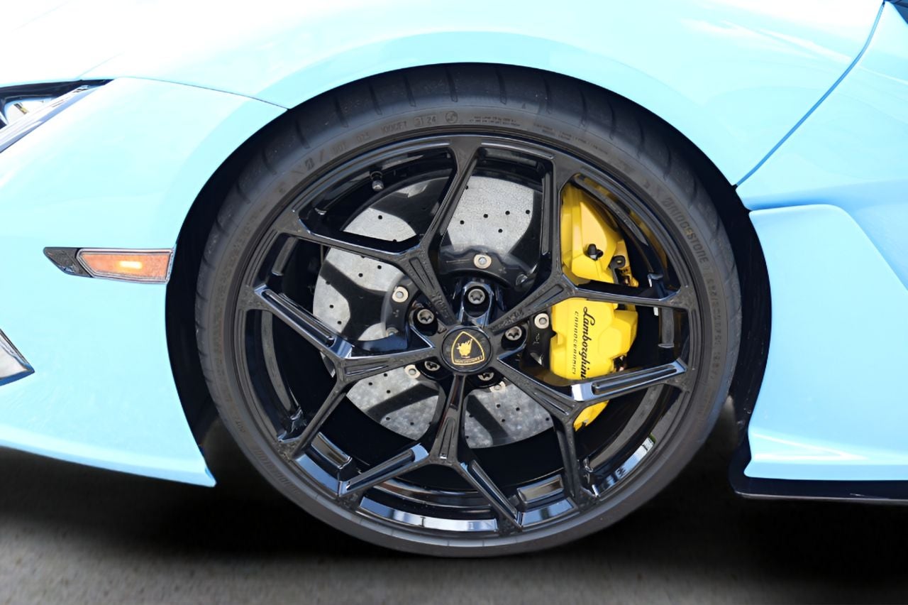 2025 Lamborghini Revuelto Coupe