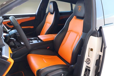 2022 Lamborghini Urus Base