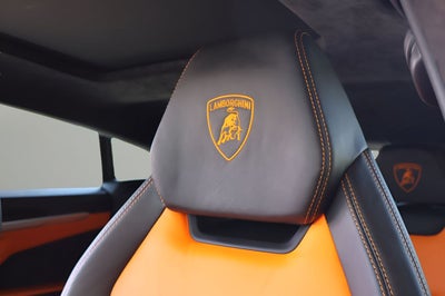2022 Lamborghini Urus Base