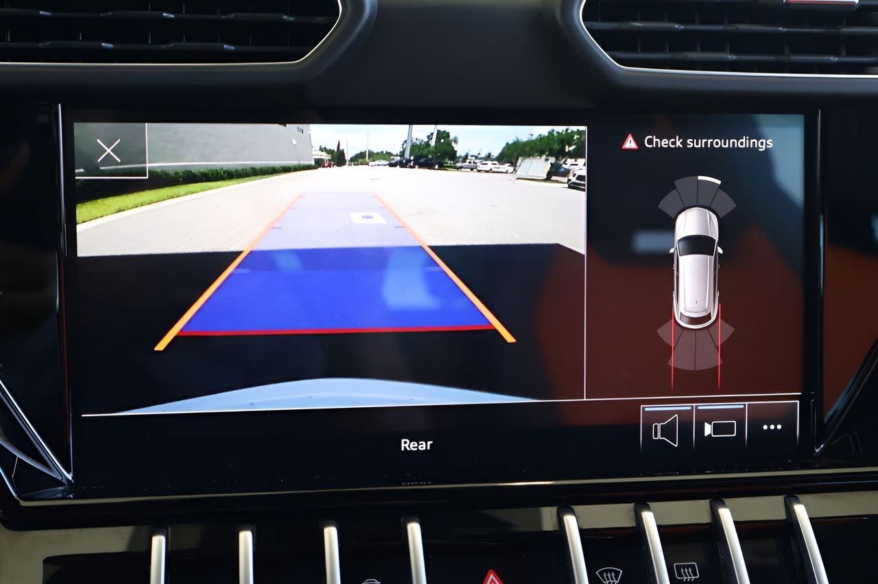 2022 Lamborghini Urus Base