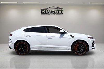 2022 Lamborghini Urus Base