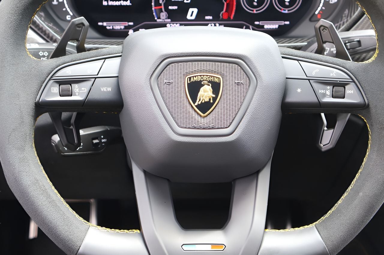 2024 Lamborghini Urus Performante