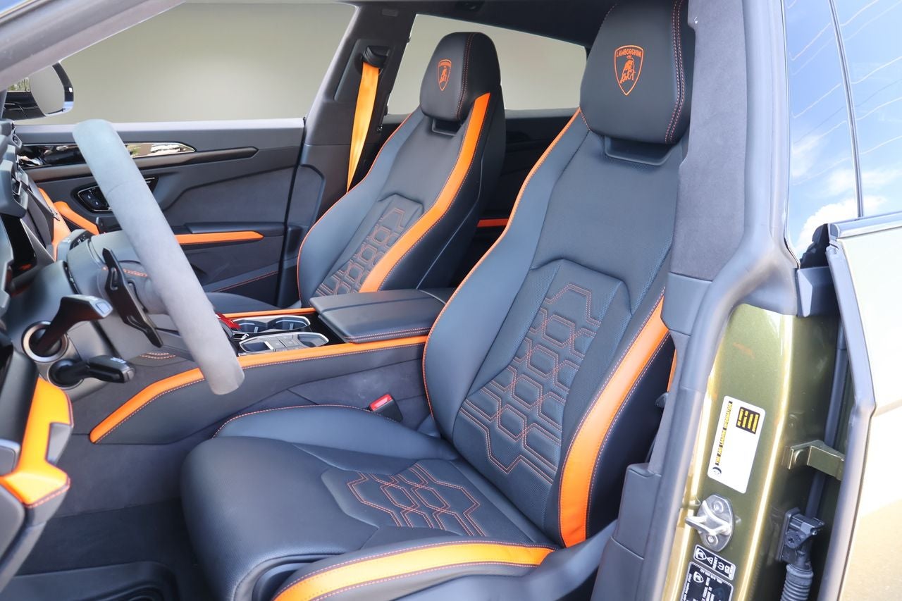 2025 Lamborghini Urus SE