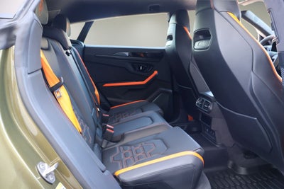 2025 Lamborghini Urus SE