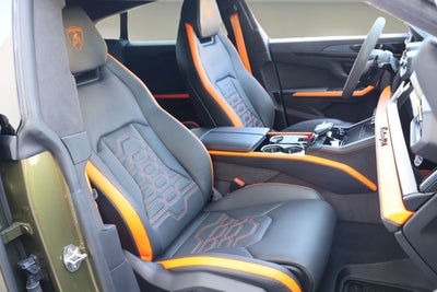 2025 Lamborghini Urus SE