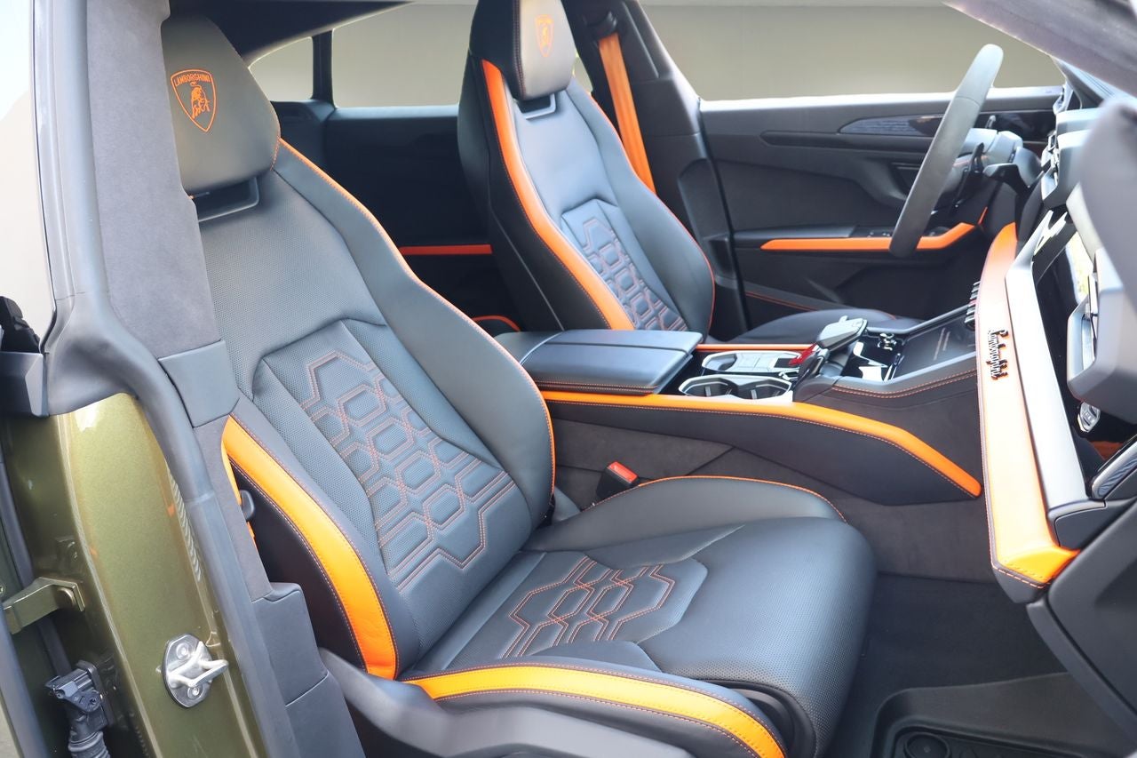 2025 Lamborghini Urus SE