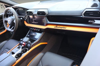 2025 Lamborghini Urus SE