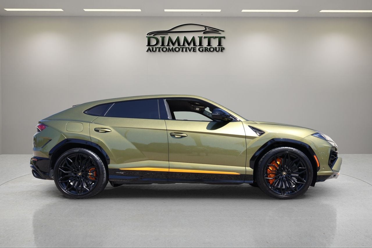 2025 Lamborghini Urus SE