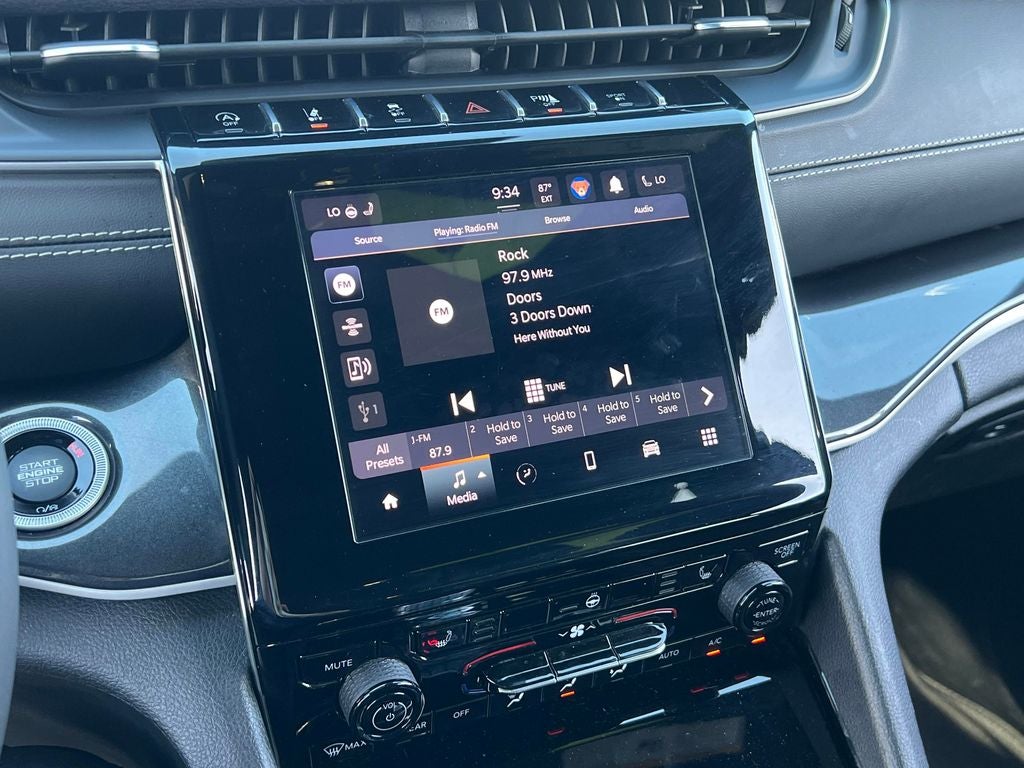 2023 Jeep Grand Cherokee L Altitude