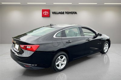 2017 Chevrolet Malibu LS 1LS