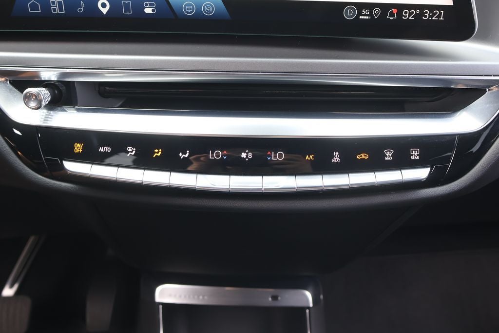 2024 Cadillac LYRIQ Tech
