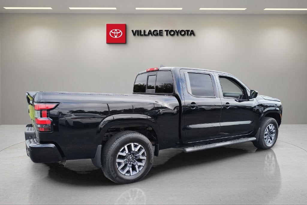 2022 Nissan Frontier SV