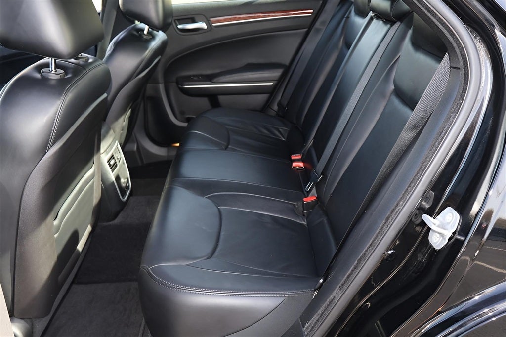 2014 Chrysler 300 Base