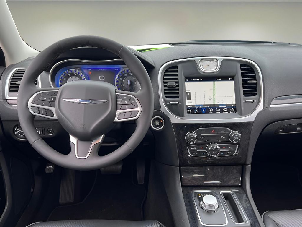 2023 Chrysler 300 Touring