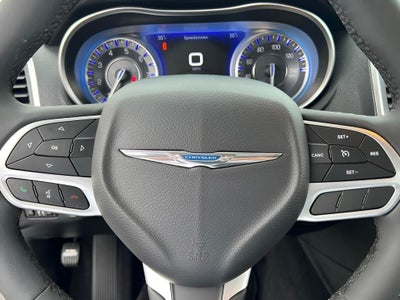 2023 Chrysler 300 Touring