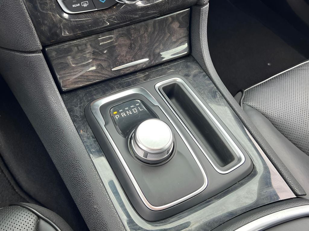 2023 Chrysler 300 Touring