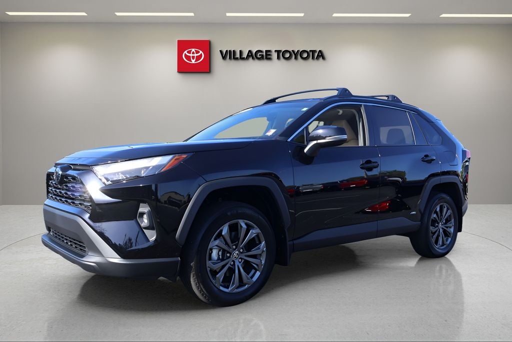 2025 Toyota RAV4 Hybrid XLE Premium