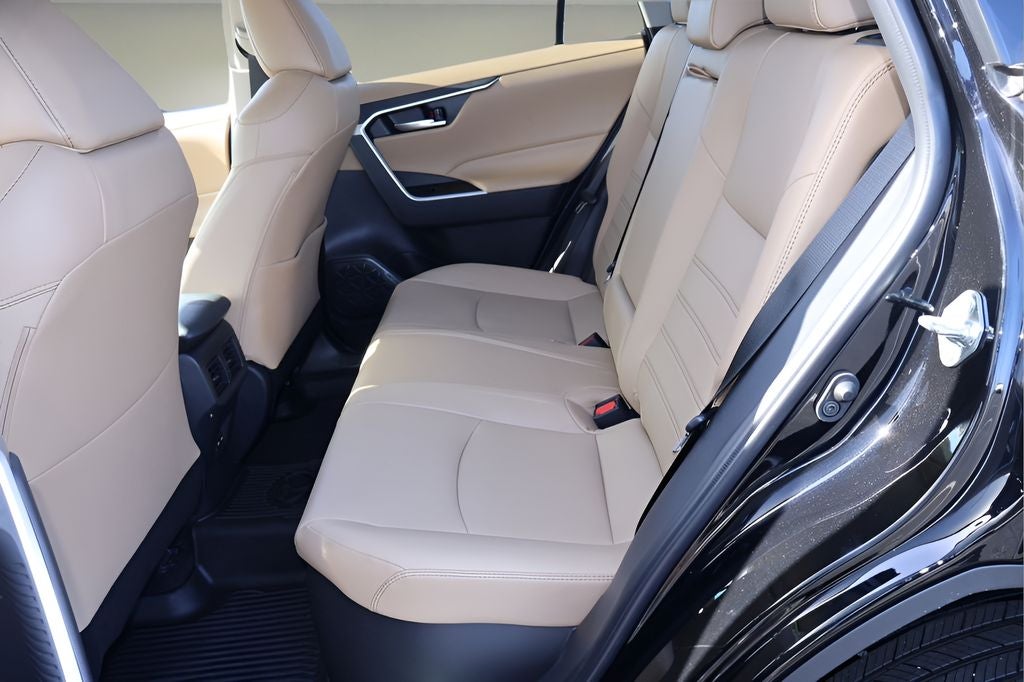 2025 Toyota RAV4 Hybrid XLE Premium