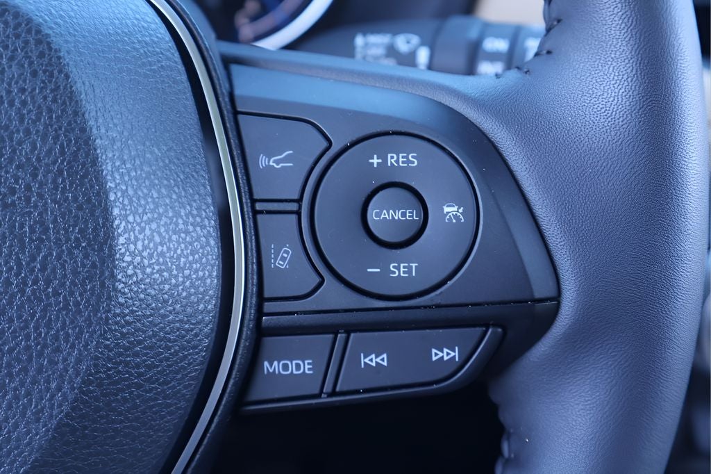 2025 Toyota RAV4 Hybrid XLE Premium